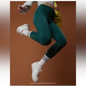 Aerie NWT Offline Real Luxe Street Legging Size XS in Deep Forest Green